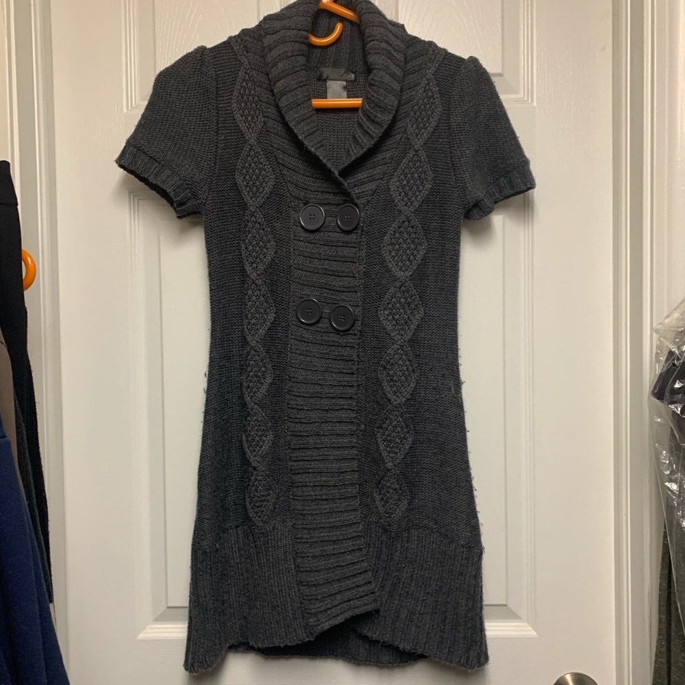 EUC MANDEE Short Sleeve Long Sweater Charcoal Gray